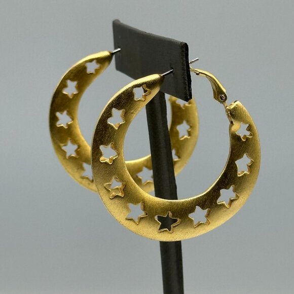 3/$30 Gold Tone Hoop Earrings Cutout Star Design Matte Finish Retro Statement - Picture 1 of 9